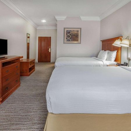 Days Inn By Wyndham Alta Vista Altavista Zewnętrze zdjęcie