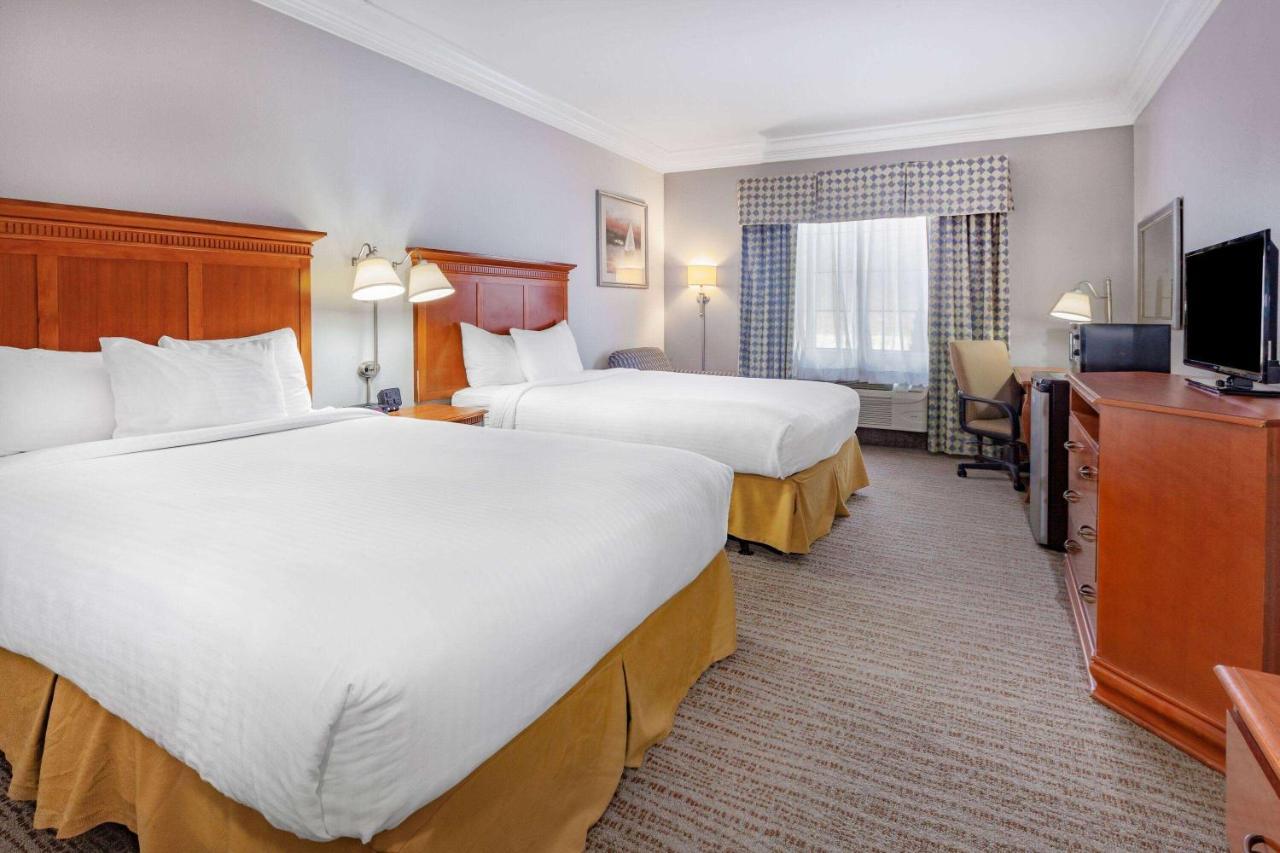 Days Inn By Wyndham Alta Vista Altavista Zewnętrze zdjęcie